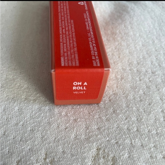 🍷 Colourpop Lux Lipstick on a roll velvet liquid lip - Picture 2 of 2